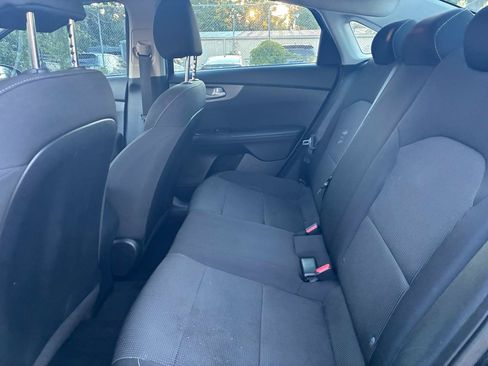 Used 2019 Kia Forte LXS FWD image 15