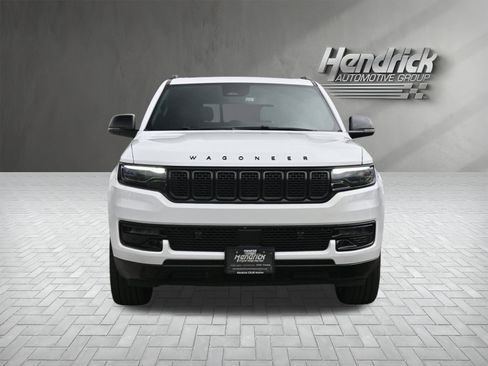 Used 2024 Jeep Wagoneer Series II image 6