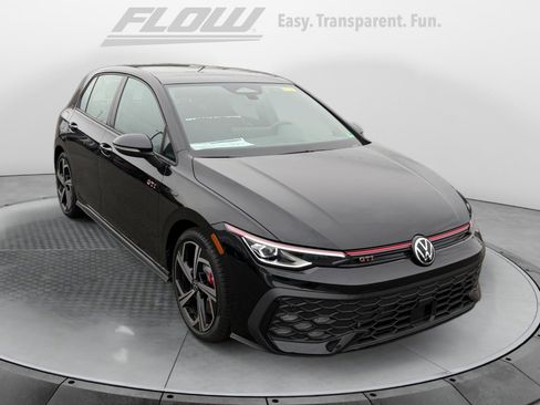 New 2026 Volkswagen Golf SE image 1