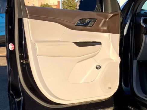 Certified 2021 GMC Acadia SLT image 21