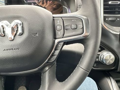 Used 2025 RAM 1500 Laramie AWD/4WD image 17