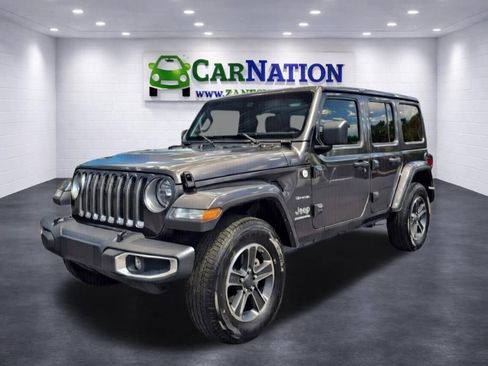 Used 2023 Jeep Wrangler Sahara image 2