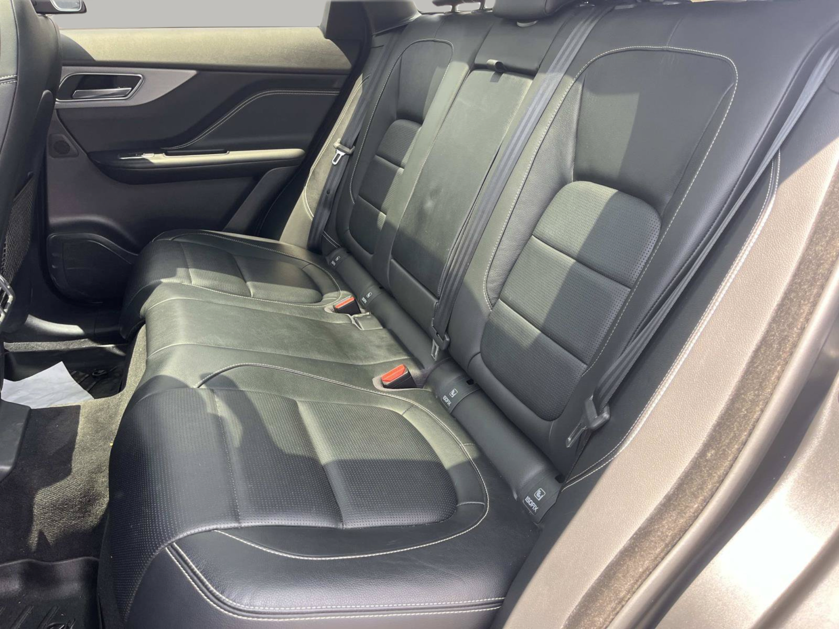 Used 2020 Jaguar F-PACE S AWD/4WD image 18