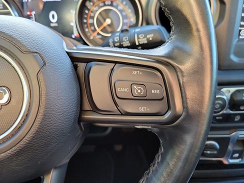 Used 2020 Jeep Wrangler Sport AWD/4WD image 20