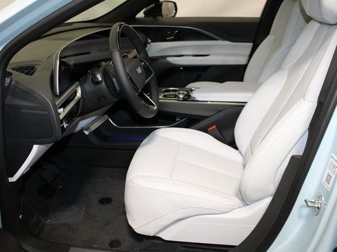 New 2026 Cadillac Lyriq Sport image 5