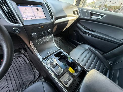 Used 2019 Ford Edge SEL w/ Equipment Group 201A AWD/4WD image 39