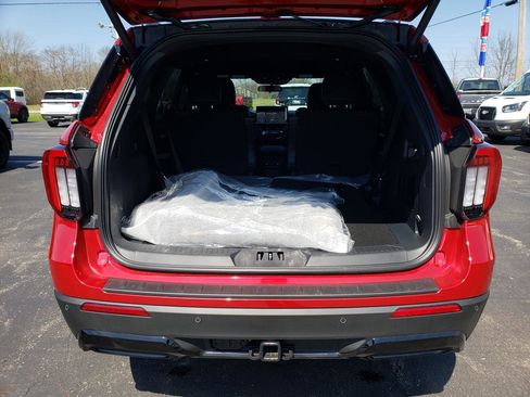New 2026 Ford Explorer ST-Line image 5