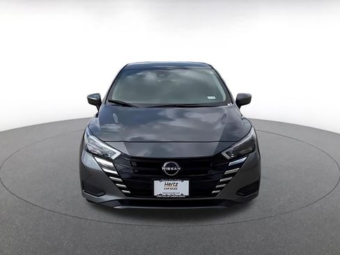 Used 2025 Nissan Versa SV w/ Trunk Package image 4