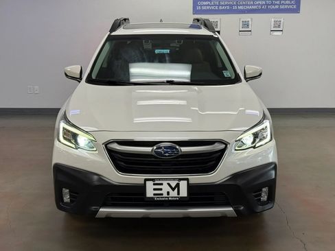 Used 2022 Subaru Outback Limited AWD/4WD image 3