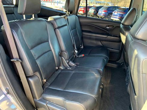 Used 2016 Honda Pilot Touring image 7