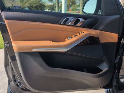 Used 2023 BMW X5 xDrive40i image 14