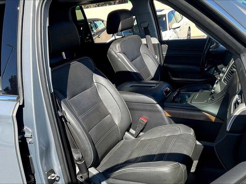 Used 2019 GMC Yukon Denali w/ Denali Ultimate Package image 10