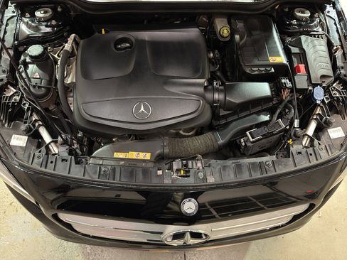 Used 2015 Mercedes-Benz GLA 250 4MATIC image 33