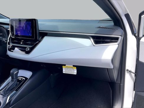 Used 2026 Toyota Corolla SE FWD image 18