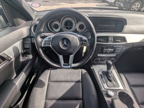 Used 2013 Mercedes-Benz C 250 Sedan image 15