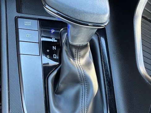 Used 2025 Hyundai Elantra Sport image 24