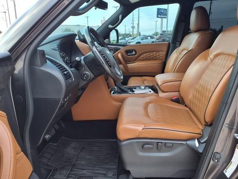 Used 2024 INFINITI QX80 Sensory AWD/4WD image 7