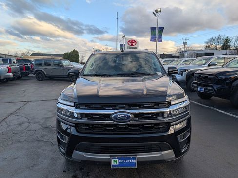Used 2024 Ford Expedition Limited AWD/4WD image 11