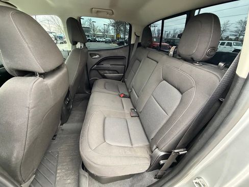 Used 2020 Chevrolet Colorado LT w/ Redline Special Edition image 19