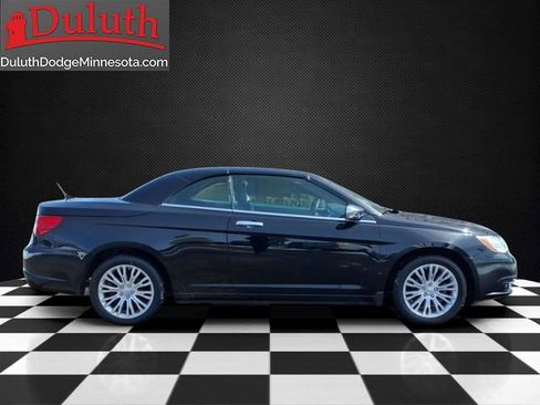 Used 2011 Chrysler 200 Limited FWD image 6