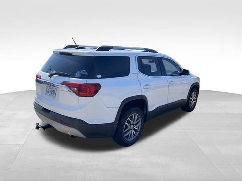 Used 2017 GMC Acadia SLE FWD image 16