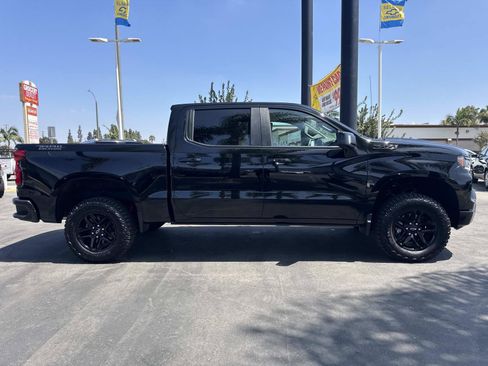Used 2026 Chevrolet Silverado 1500 LT Trail Boss w/ LT Trail Boss Premium Package AWD/4WD image 4