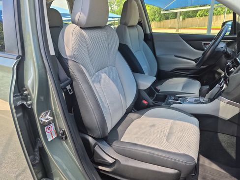 Used 2020 Subaru Forester Premium AWD/4WD image 27
