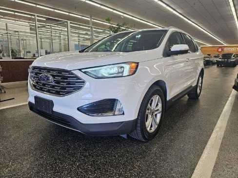 Used 2019 Ford Edge SEL w/ Equipment Group 201A AWD/4WD image 2