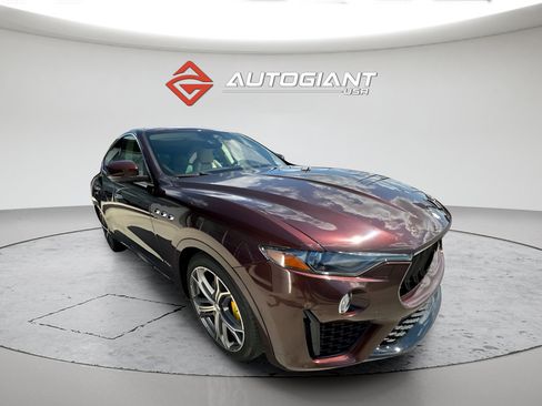 Used 2019 Maserati Levante GranSport AWD/4WD image 9
