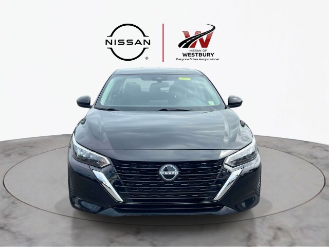 Used 2025 Nissan Sentra SV FWD image 2