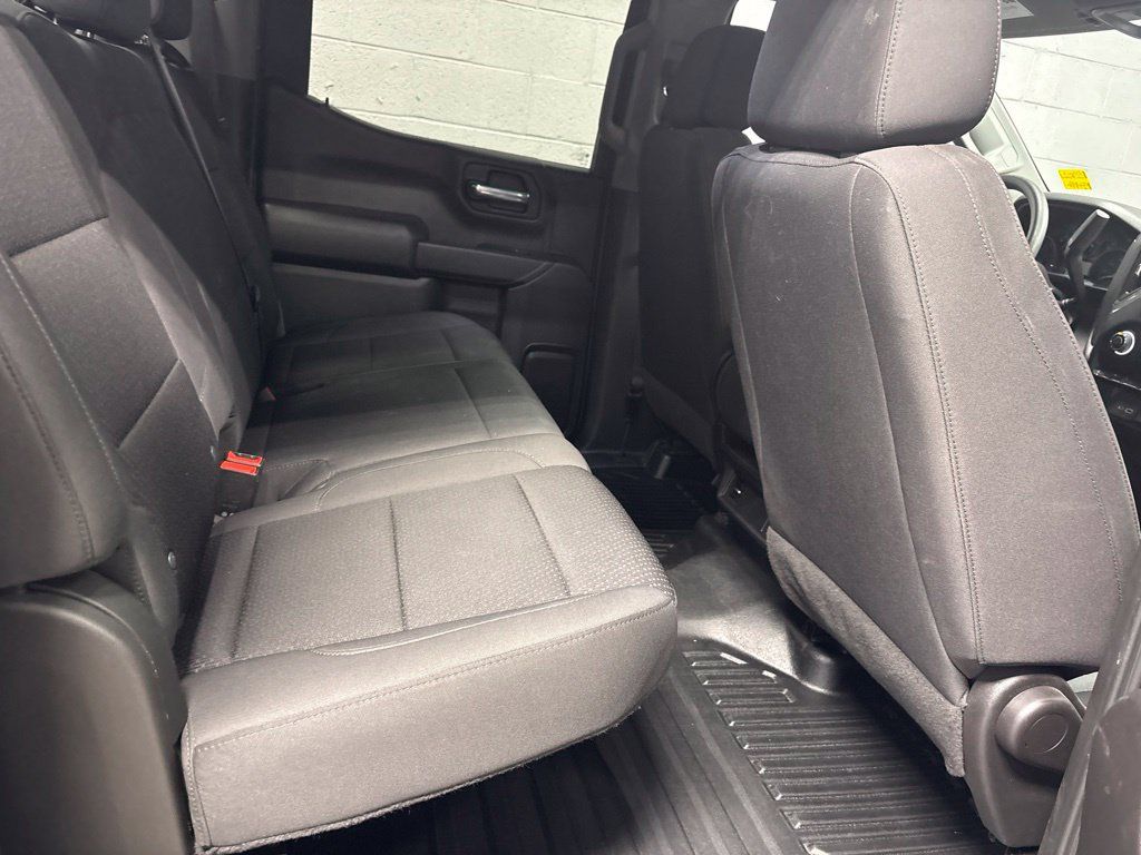 Used 2022 Chevrolet Silverado 1500 W/T w/ WT Value Package AWD/4WD image 9