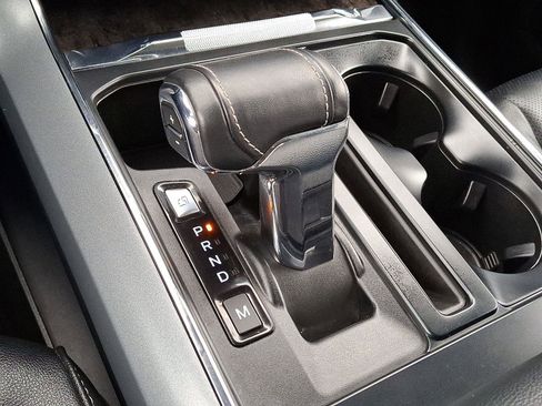 Used 2022 Ford F150 Lariat image 13