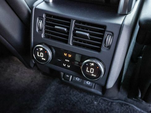 New 2026 Land Rover Discovery Dynamic SE AWD/4WD image 21