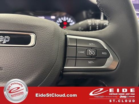 New 2026 Jeep Compass Latitude image 28