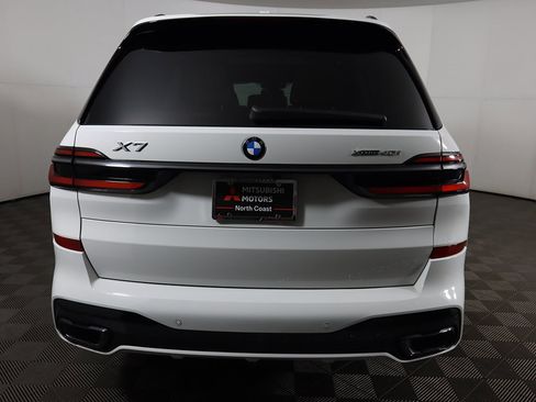 Used 2024 BMW X7 xDrive40i w/ M Sport Package image 15