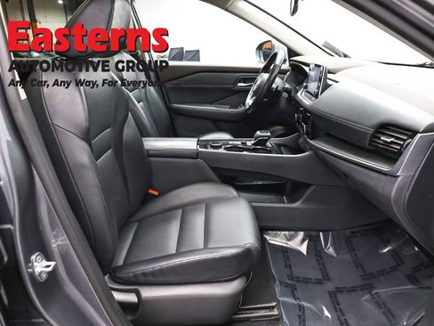 Used 2023 Nissan Rogue SV w/ SV Premium Package AWD/4WD image 25