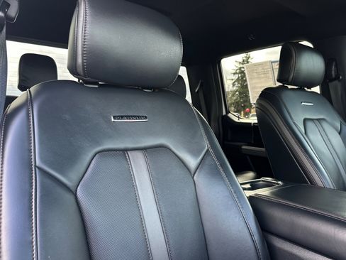 Used 2022 Ford F350 Platinum image 16