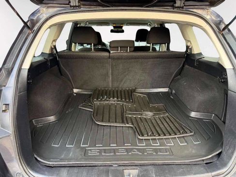 Used 2011 Subaru Outback 2.5i Premium w/ All-Weather Pkg image 17