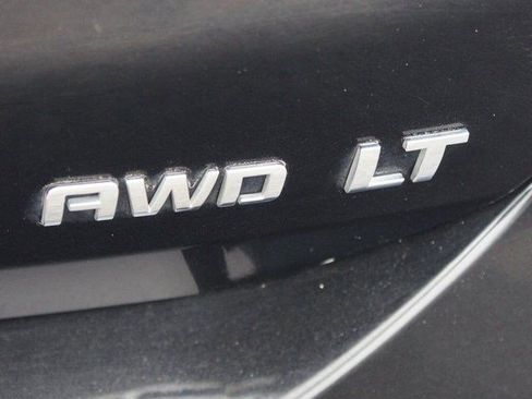 Used 2024 Chevrolet Equinox LT image 18