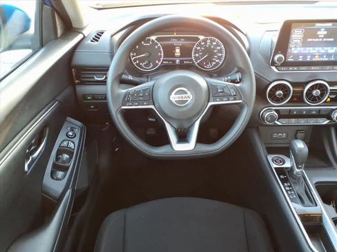 Certified 2023 Nissan Sentra SV image 19