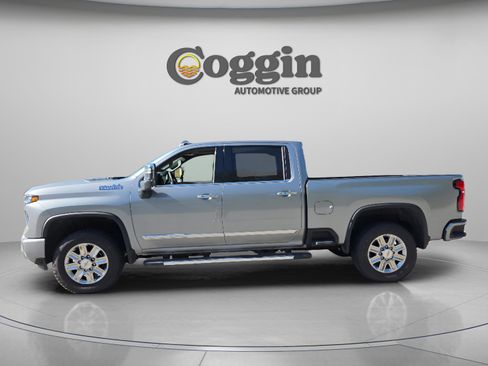 New 2026 Chevrolet Silverado 2500 High Country w/ High Country Premium Package image 2