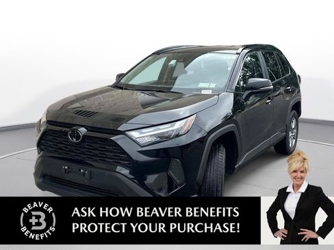Certified 2025 Toyota RAV4 XLE AWD/4WD image 1