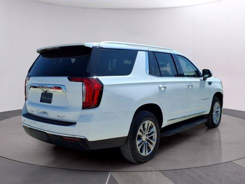 Used 2023 GMC Yukon SLT w/ SLT Luxury Package AWD/4WD image 5