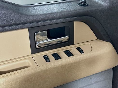 Used 2012 Ford F150 XLT w/ XLT Chrome Pkg image 18
