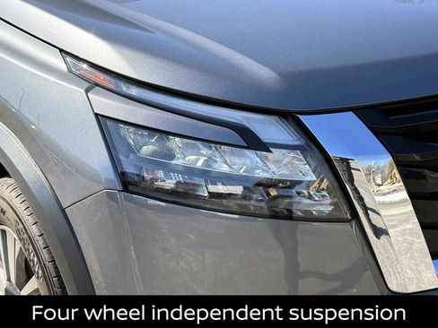 Certified 2024 Nissan Pathfinder S image 12