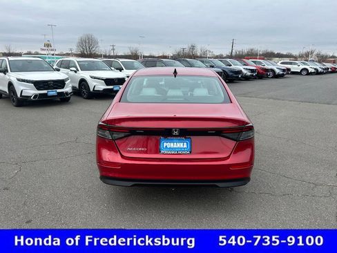 Certified 2025 Honda Accord SE image 5