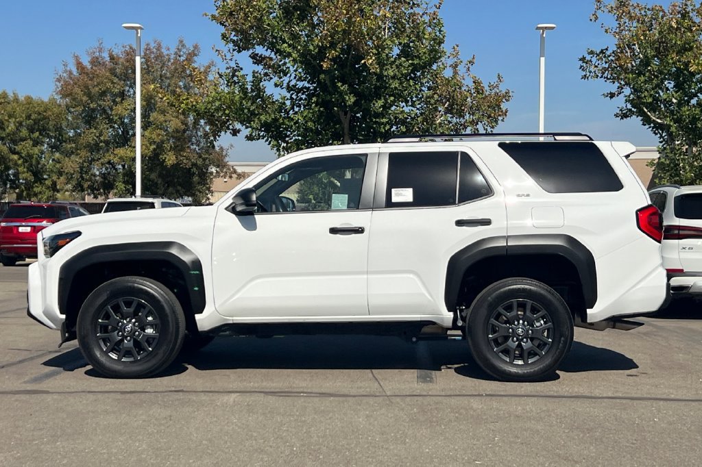 Certified 2026 Toyota 4Runner SR5 AWD/4WD image 9