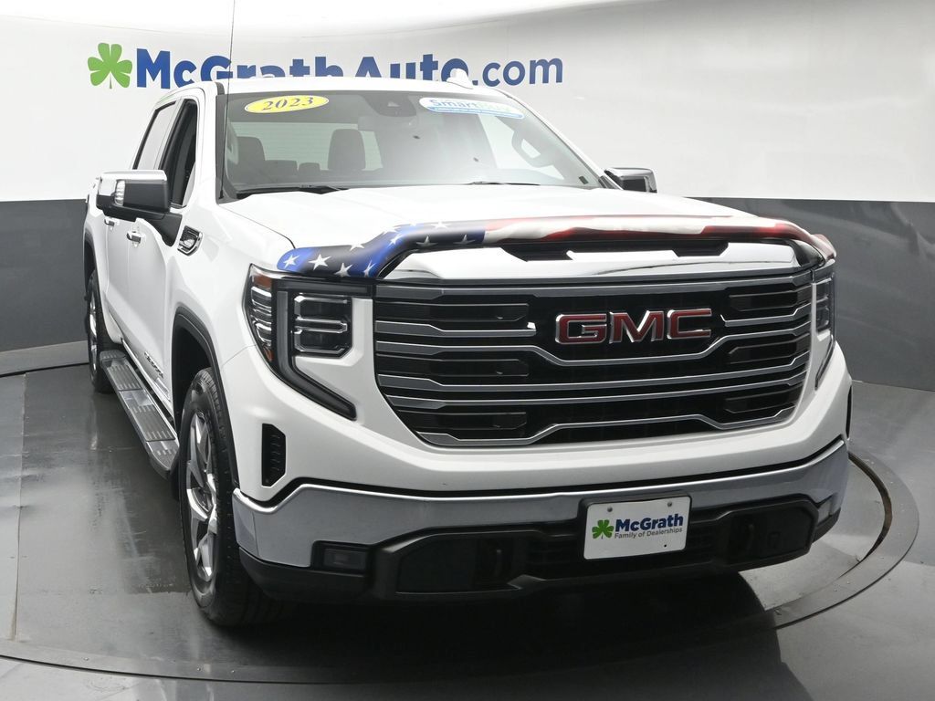 Used 2023 GMC Sierra 1500 SLT AWD/4WD image 5