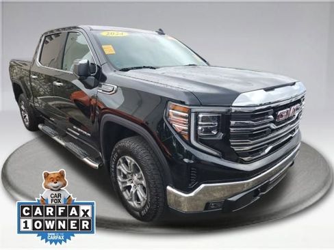 Used 2024 GMC Sierra 1500 SLT w/ X31 Off-Road Package image 2