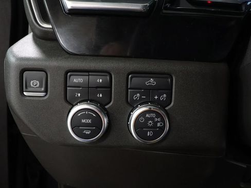 Used 2024 GMC Sierra 1500 Elevation AWD/4WD image 18